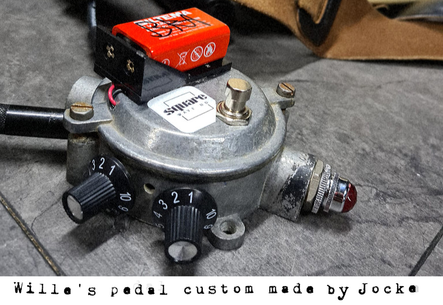 A photo of Nils screaming into a microphone