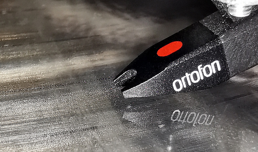 A closeup shot of the stylus on the ultra clear vinyl