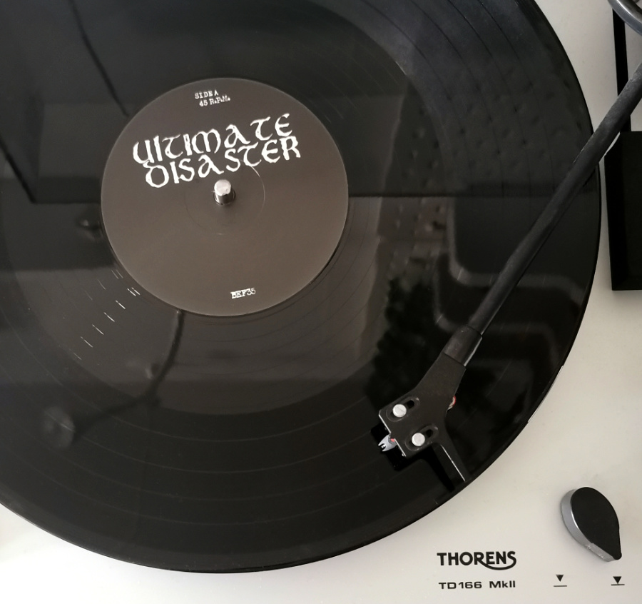 A top down view of the vinyl spinning on my turntable